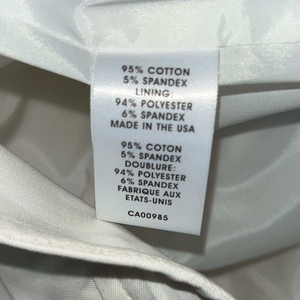 Nanette Lepore White scrunch pencil skirt w/zippers down side. - Picture 7 of 9